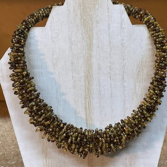 ARTISAN Hand Made Beaded Cluster Thick Choker Style Necklace Collar Piece BEAUTI - Picture 2 of 7